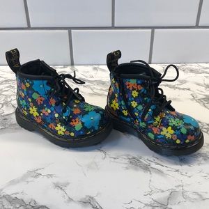 Toddler Girls Doc Martens boots size:5